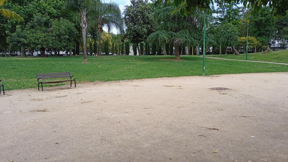 La asociación vecinal Viñuela presenta un proyecto de tratamiento integral para el parque Elena Moyano