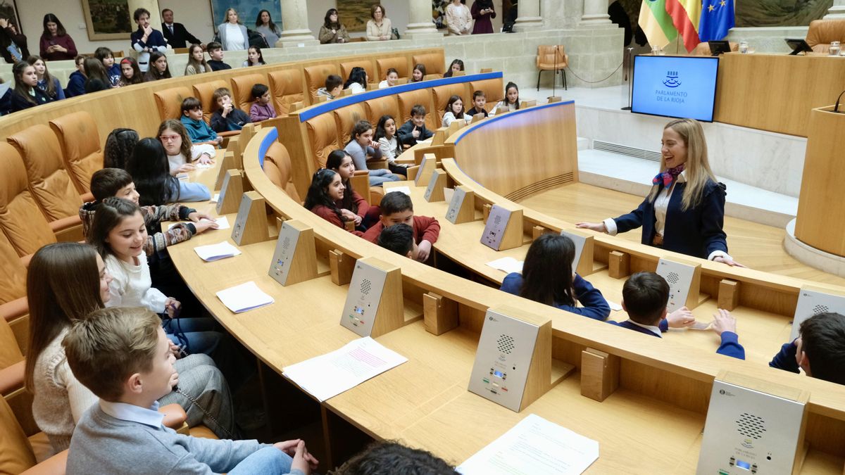 Lectura de la Constitución por parte del alumnado de Primaria de La Rioja