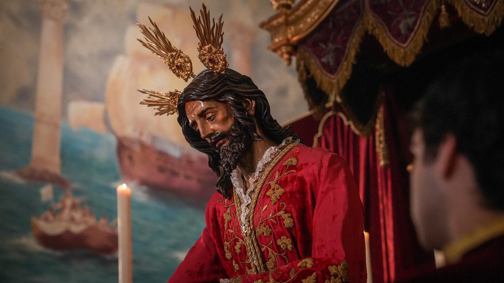 Los besapiés de Jesús Rescatado y del Cristo del Remedio de Ánimas, y el besamanos de Jesús, Divino Salvador, en su Prendimiento, en imágenes