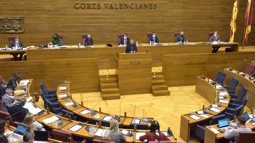 El Parlamento valenciano reclama al Gobierno un estudio sobre el efecto capitalidad de Madrid