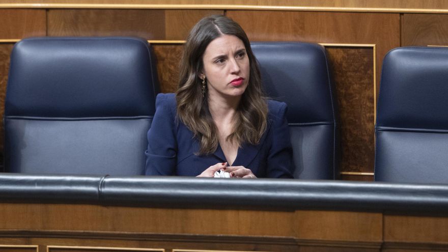 La ministra de Igualdad, Irene Montero, en el Pleno del Congreso de los Diputados, a 24 de enero de 2023, en Madrid (España)