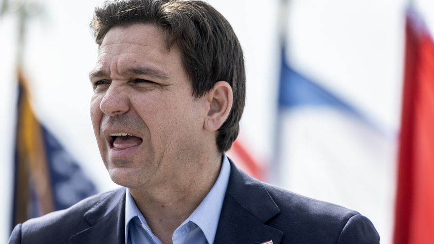 El gobernador DeSantis firma proyectos contra la migración y reitera el freno a una "oleada haitiana"