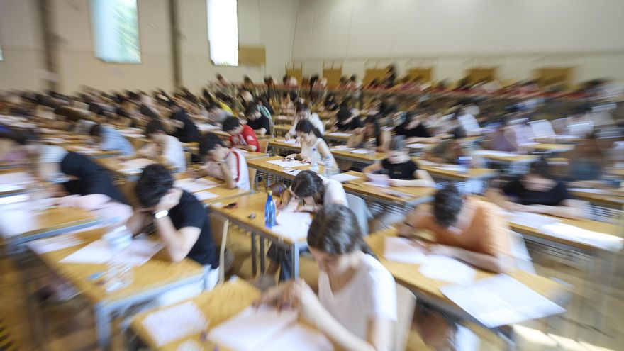 El Gobierno da acceso rápido a estudiantes extranjeros afectados por restricciones en EEUU