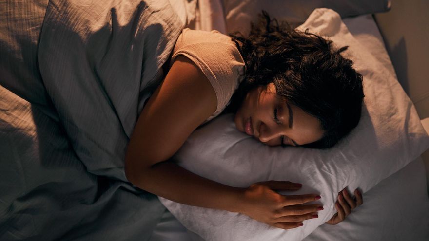 Cómo elegir la composición de las sábanas y edredones para dormir mejor cuando hace frío
