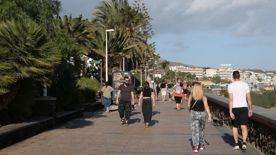La llegada de turistas internacionales a Canarias aumenta un 12,36% en noviembre