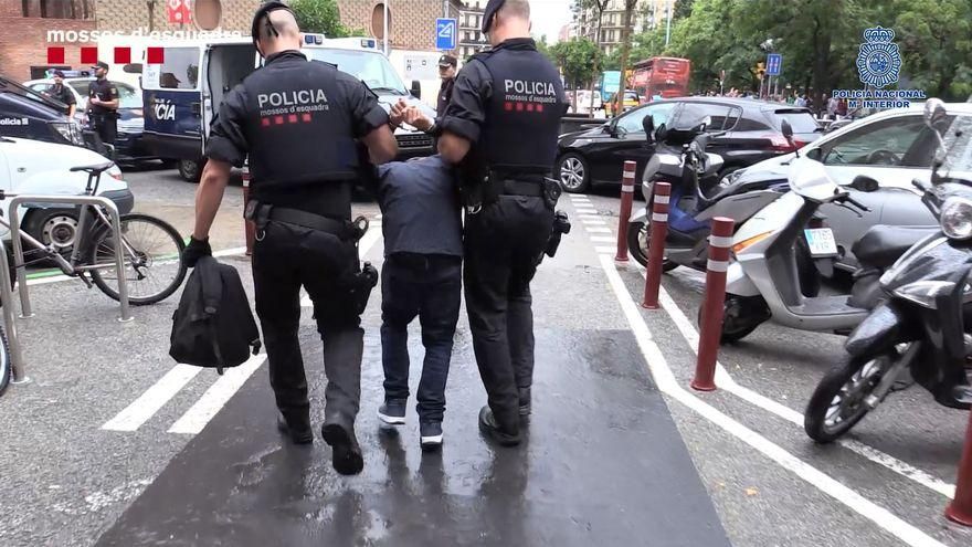 Barcelona cierra el verano con menos hurtos y robos violentos que antes de la pandemia