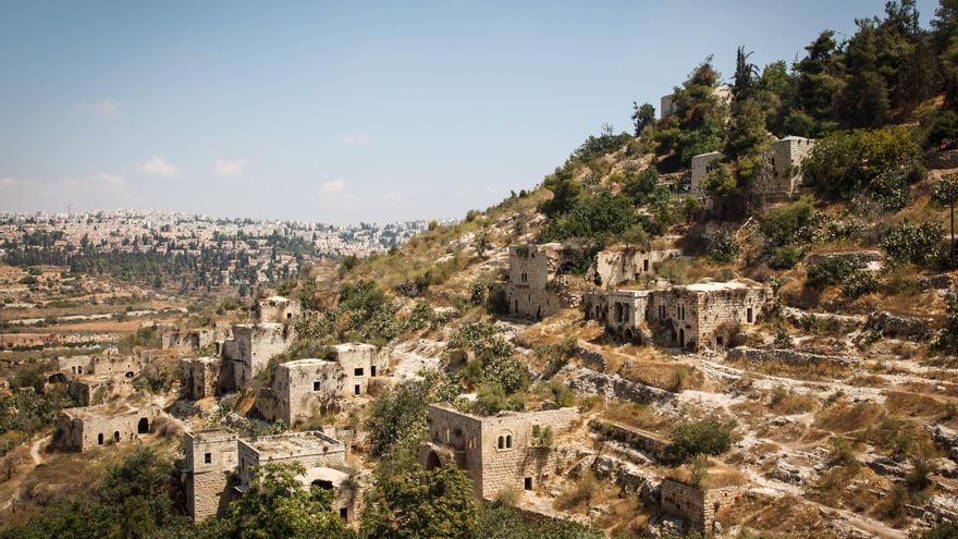 Un plan urbanístico israelí amenaza una histórica aldea símbolo de la expulsión de palestinos tras la guerra de 1948