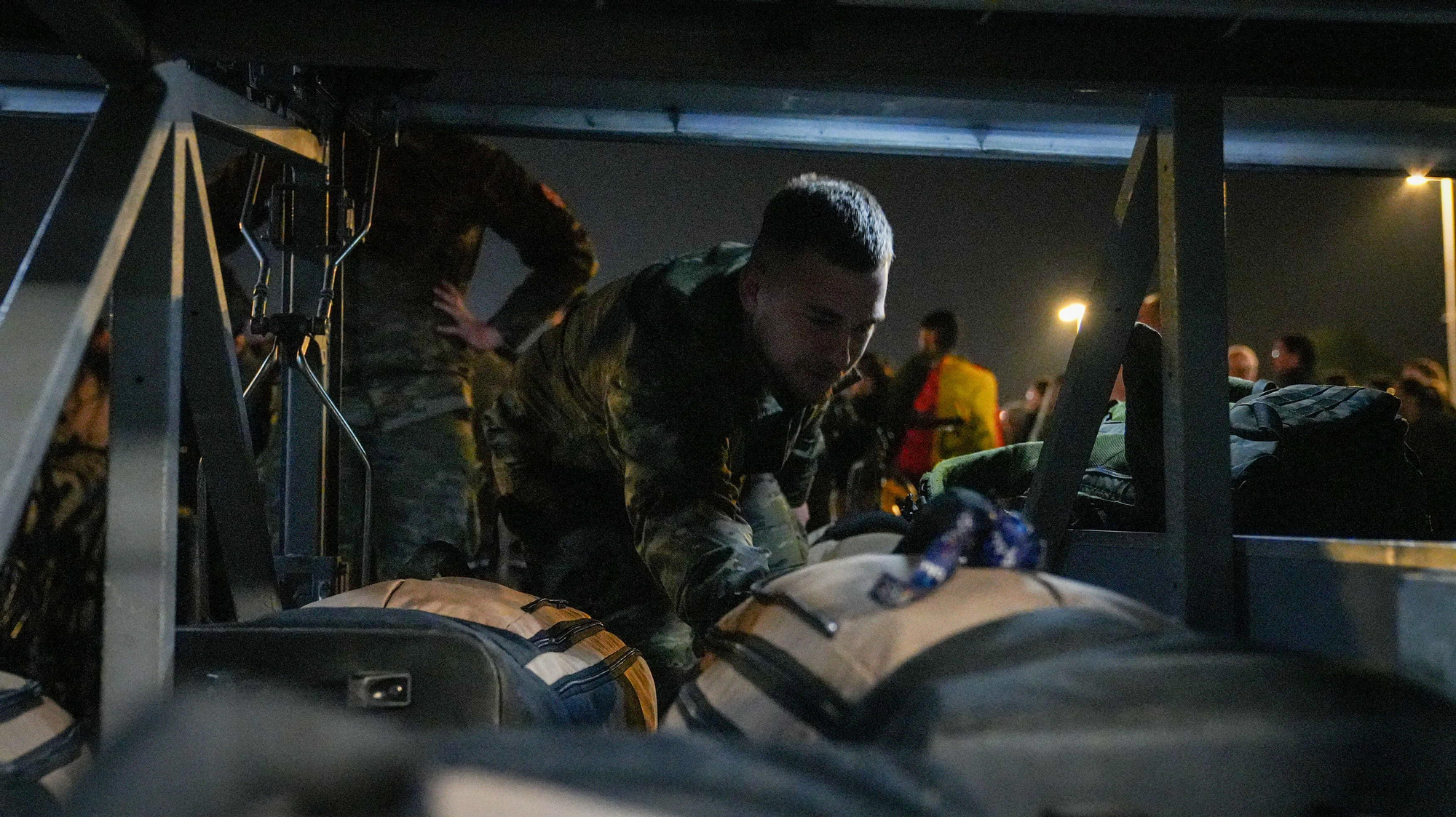 Llegada de la 1º rotación del contingente eFP XVII, con los componentes de la Brigada 'Guzmán el Bueno' X.