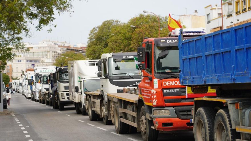 Foto, huelga de transportes.