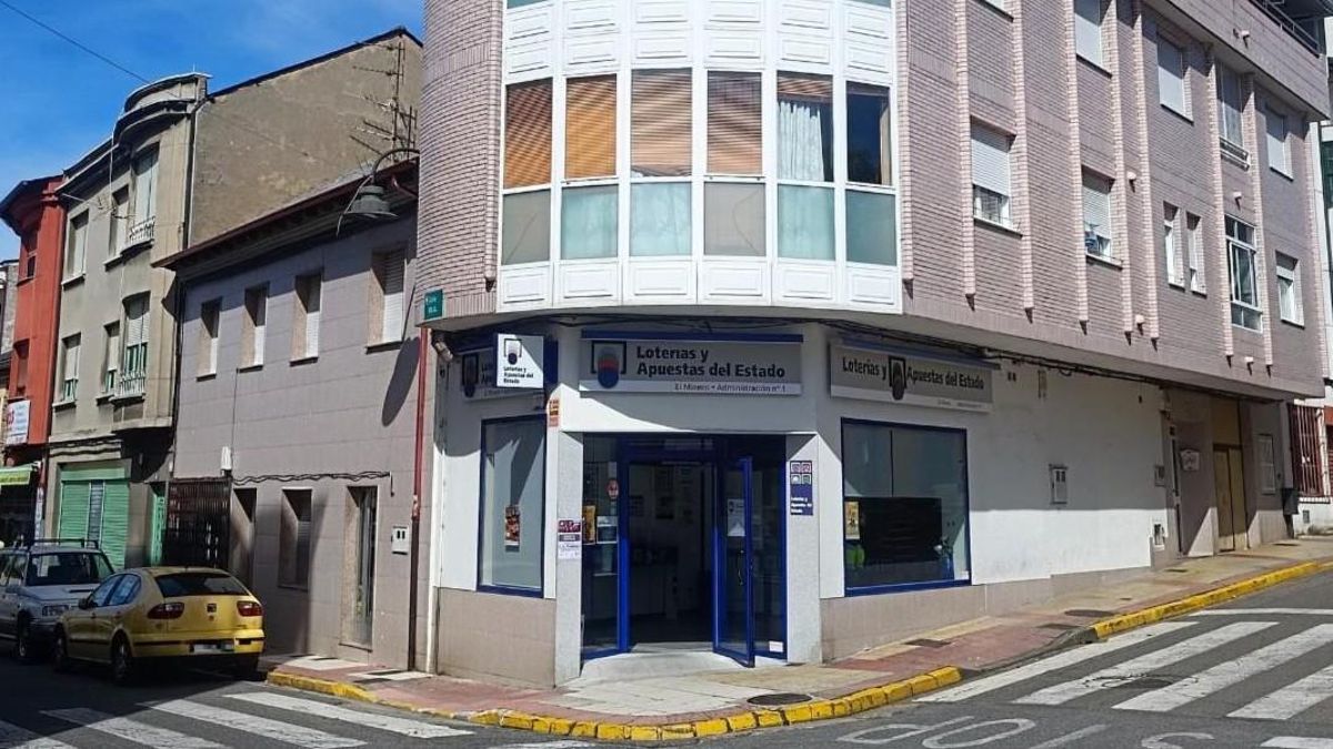 Administración de lotería de Fabero, donde tocó el segundo premio de la Primitiva.