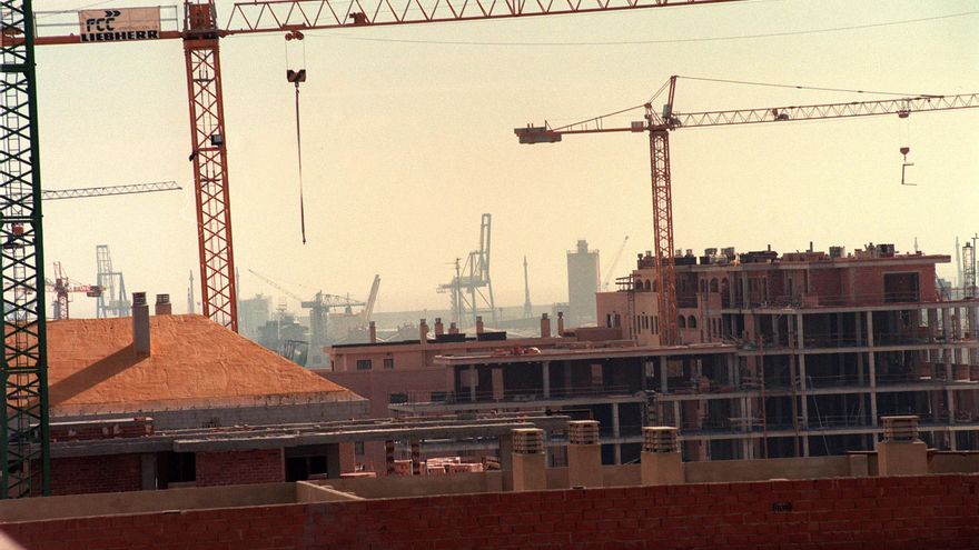 Los costes generales para las constructoras se disparan un 50 % y amenazan la contratación