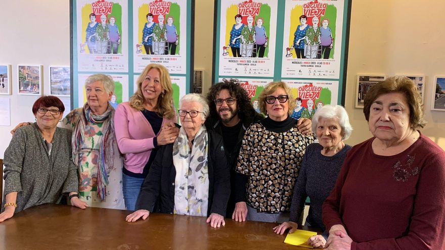 'Orgullo vieja': cómo ser monologuistas sumando más de 600 años y disfrutar en el intento