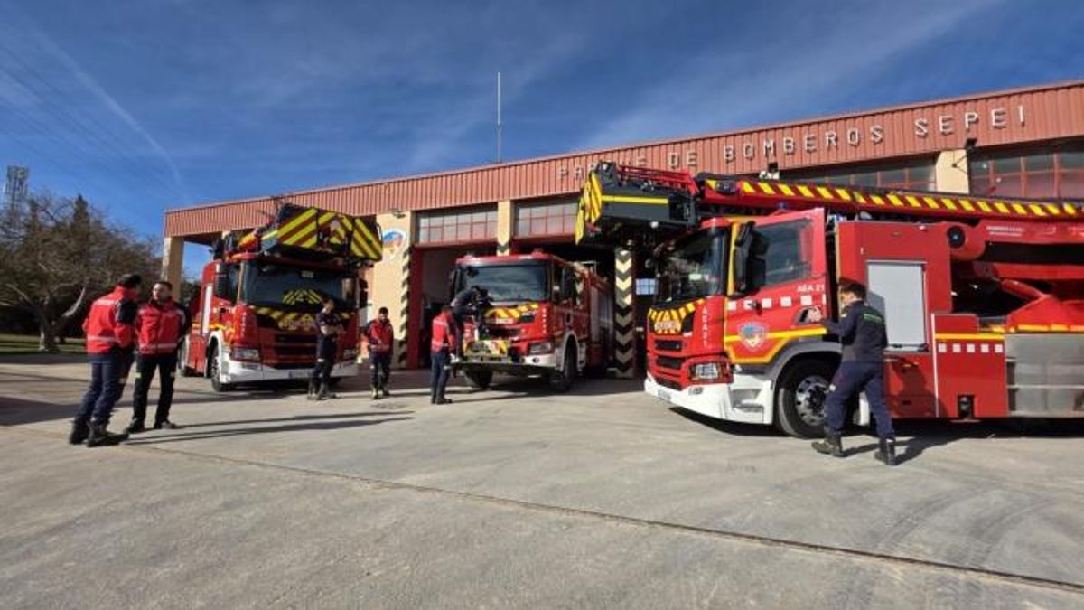 Albacete envía bomberos y maquinaria pesada a los incendios tras pedirlo la Diputación de Ávila