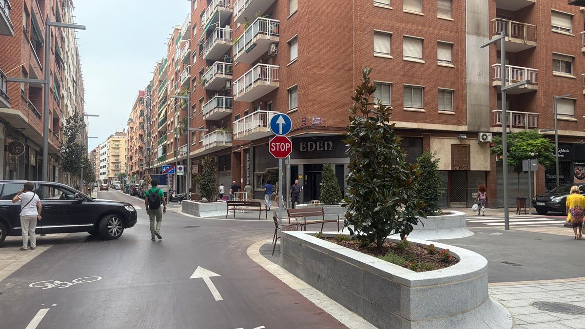 Escobar defiende la nueva calle Lardero de Logroño como "buen ejemplo de urbanismo de calidad" ante las críticas vecinales