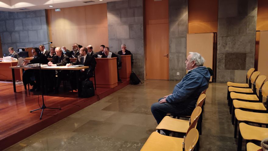 Un exdirector de banco acusado de un desfalco de cinco millones en Cangas de Onís admite que creó una banca paralela