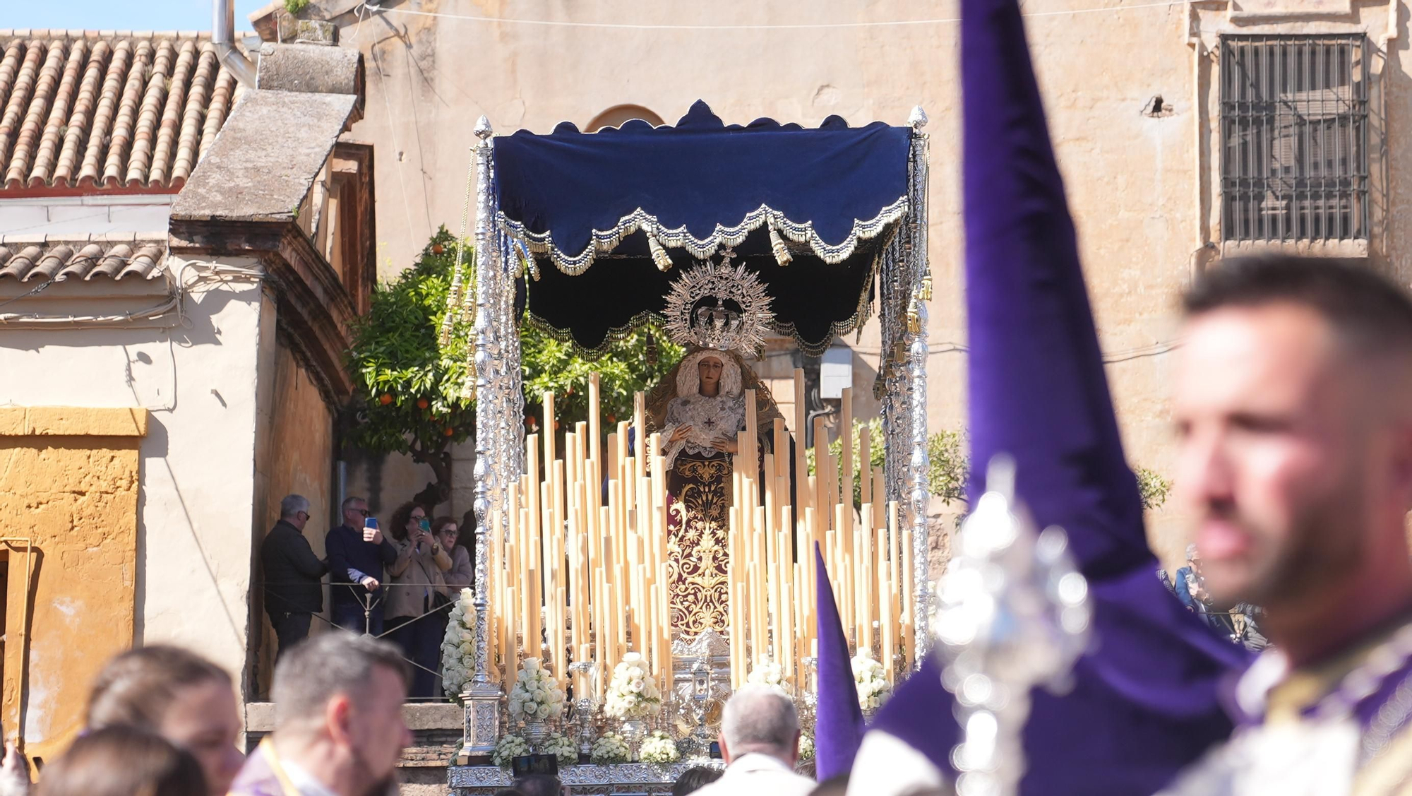 Salida procesional de la Hermandad del Rescatado, en imágenes