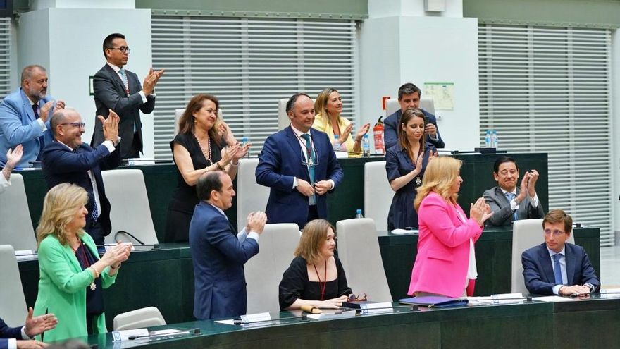 La letra pequeña del nuevo gobierno de Almeida: un 'superdelegado' con 2.000 millones y atribuciones de la vicealcaldesa