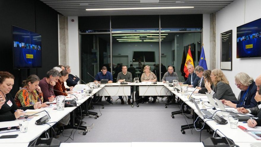 Gobierno y sindicatos acuerdan una subida de sueldo del 11% para los funcionarios hasta 2028