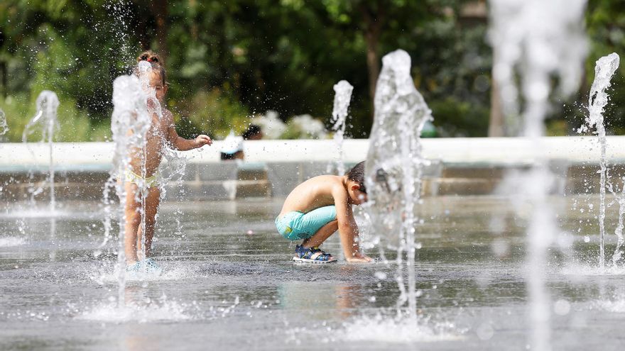 Protección de Datos obliga a un abuelo a borrar de Facebook las fotos de su nieto