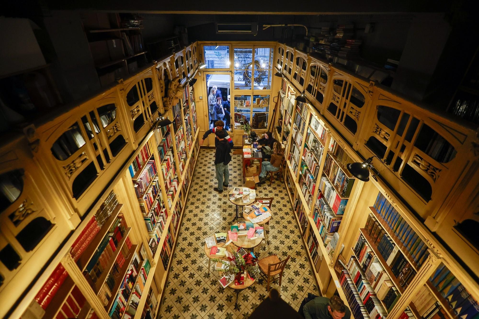 Nuevo aspecto de la librería Sant Jordi de Barcelona.