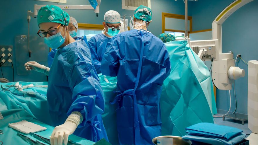 Un juez condena al Servicio Andaluz de Salud a abonar una operación de hemorroides que pospuso en pandemia
