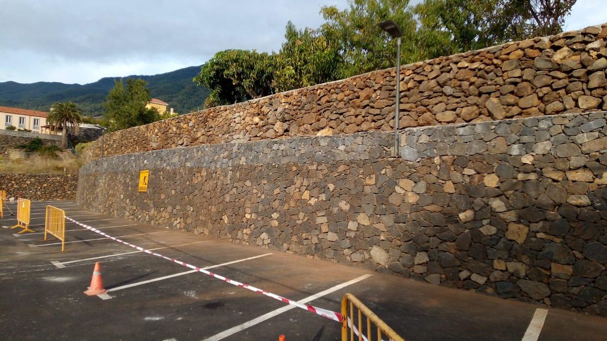 Obra del Cabildo para mejorar la seguridad en los taludes que se encuentran entre la salida norte del túnel de Las Nieves y el cruce entre los barrios de Santa Cruz de La Palma de La Dehesa, La Encarnación y acceso a Miraflores.