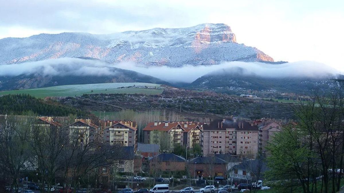 El drama de la vivienda en el Pirineo aragonés: atrapado entre los alquileres disparados y pisos públicos que no llegan