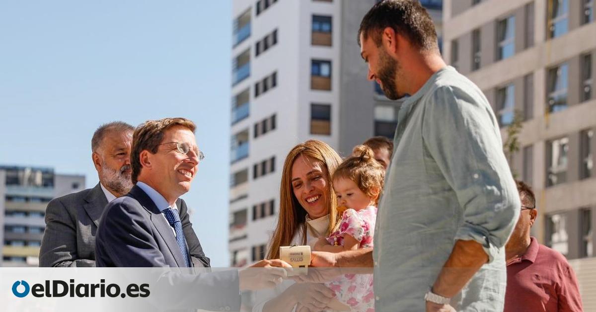 Almeida cobrará la nueva tasa de basuras a los inquilinos de la EMVS y Más Madrid denuncia que “traspasa las líneas rojas”