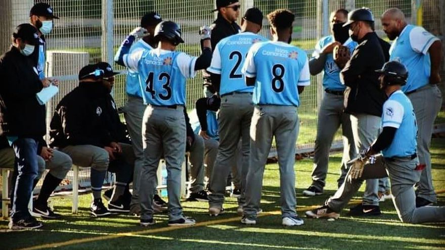 España convoca a 11 jugadores del Tenerife Marlins para un torneo en Praga
