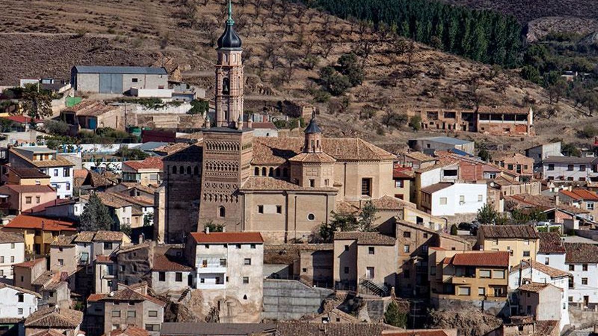 Pasear hoy por las calles estrechas, empinadas y tortuosas de Ateca es sumergirse en un pasado medieval