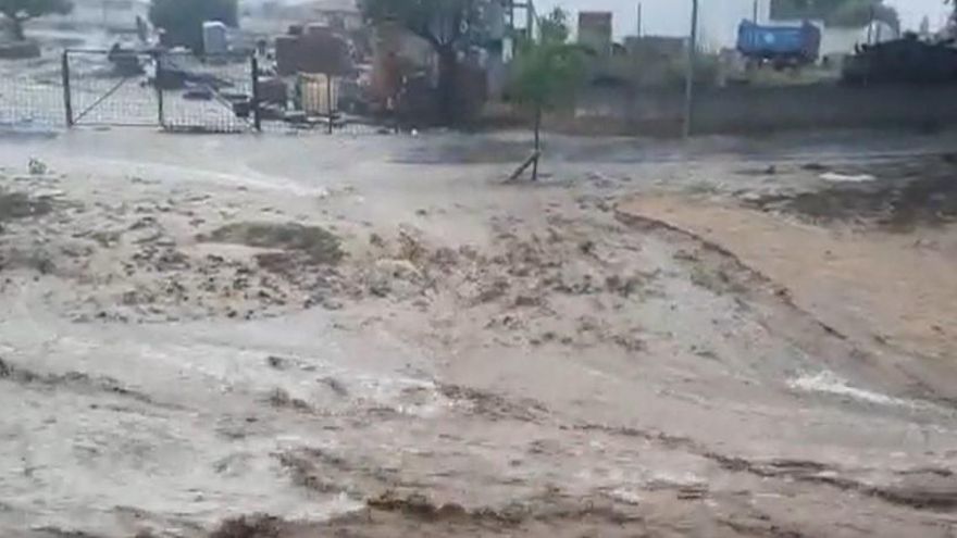 El arroyo desbordado en Cebolla el pasado mes de mayo