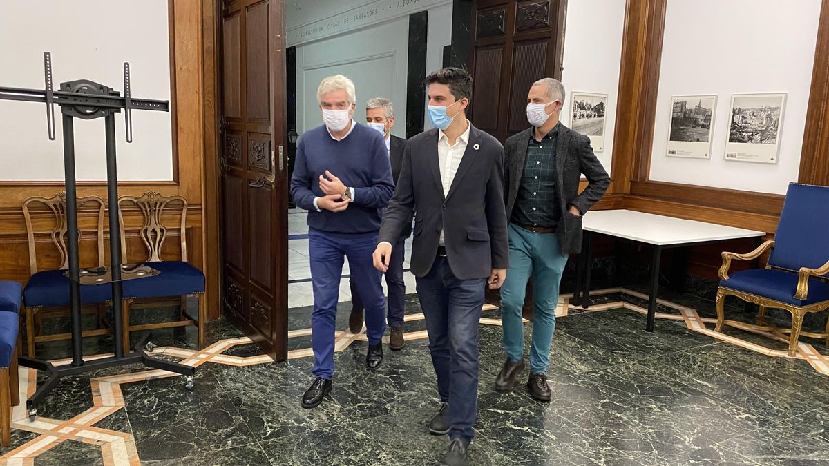 Los portavoces de PSOE, PRC, Cs y UxS.