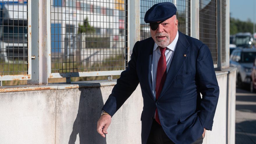El excomisario José Manuel Villarejo a su llegada a la Audiencia Nacional en San Fernando de Henares. EFE/ Fernando Villar