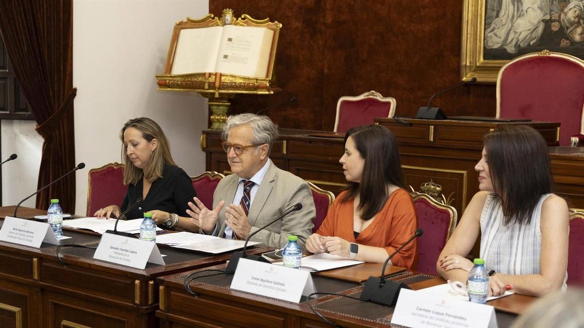 La Diputación destina más de 830.000 euros a proyectos sociales de casi 40 colectivos y entidades