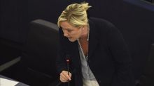 Le Pen ganaría la primera vuelta de las presidenciales de celebrarse ahora