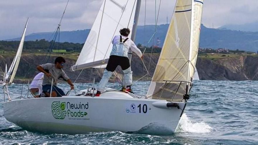 Alberto Padrón, campeón del mundo de J80