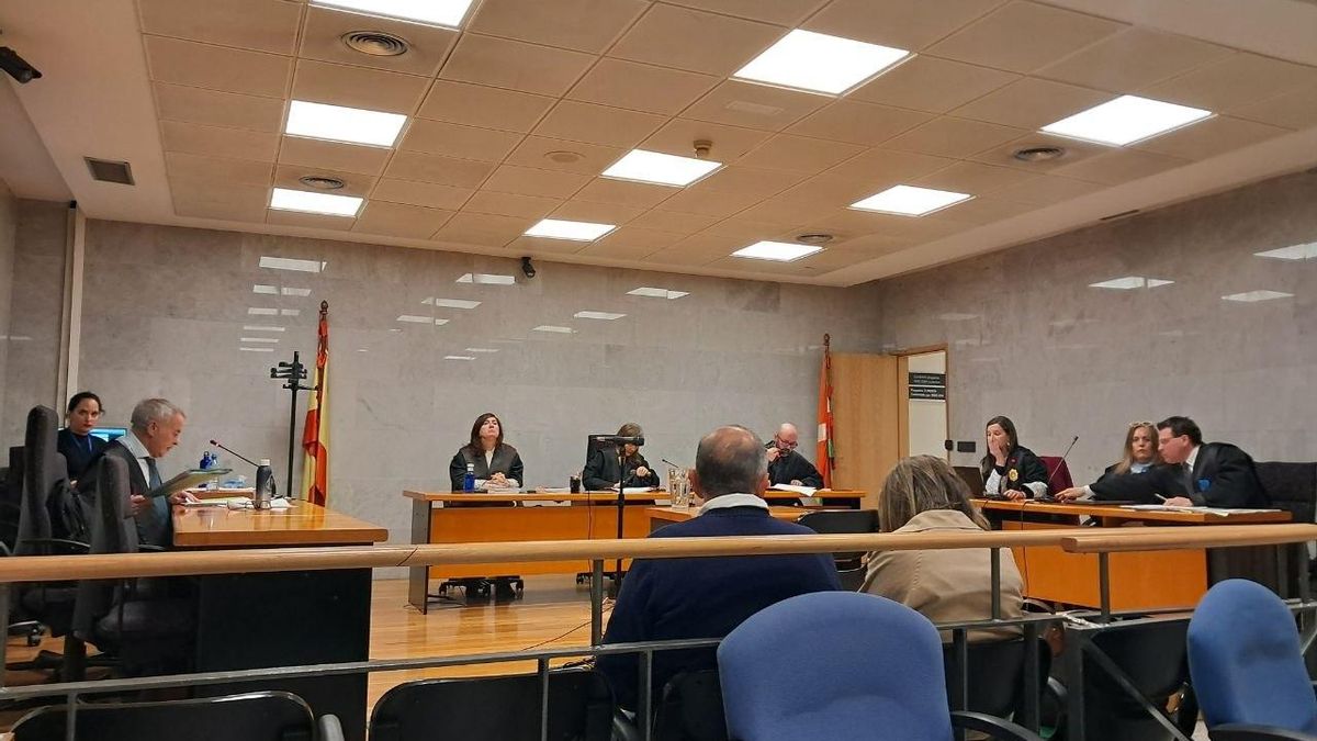 Silencio total del dueño de La Gilda del Norte durante todo el juicio ante las acusaciones de explotación laboral