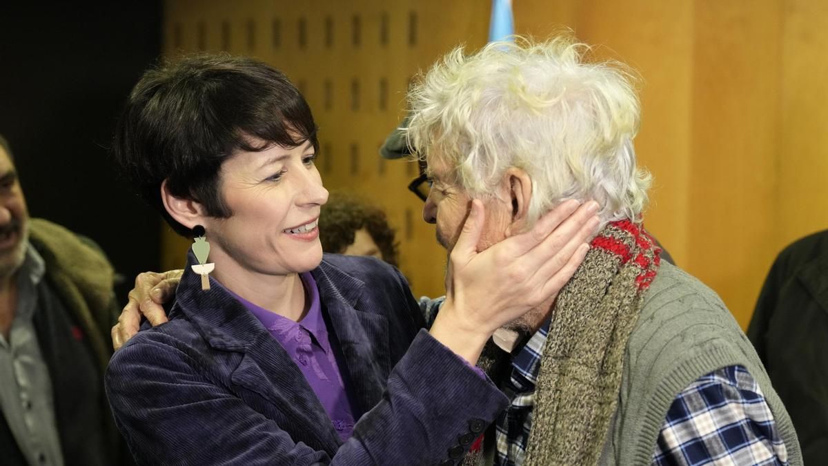 "Una figura crucial", "un referente de amor a Galicia": la clase política despide a Xosé Manuel Beiras