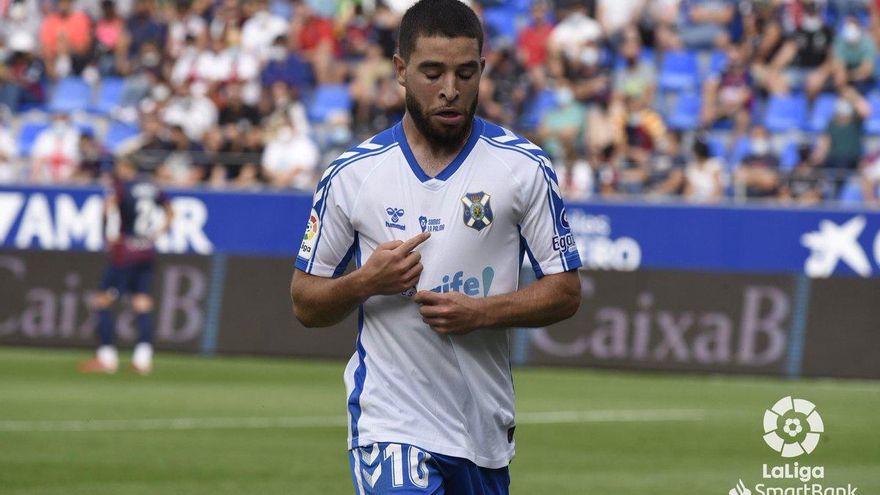 El Tenerife recupera a Shashoua ante el filial de la Real Sociedad