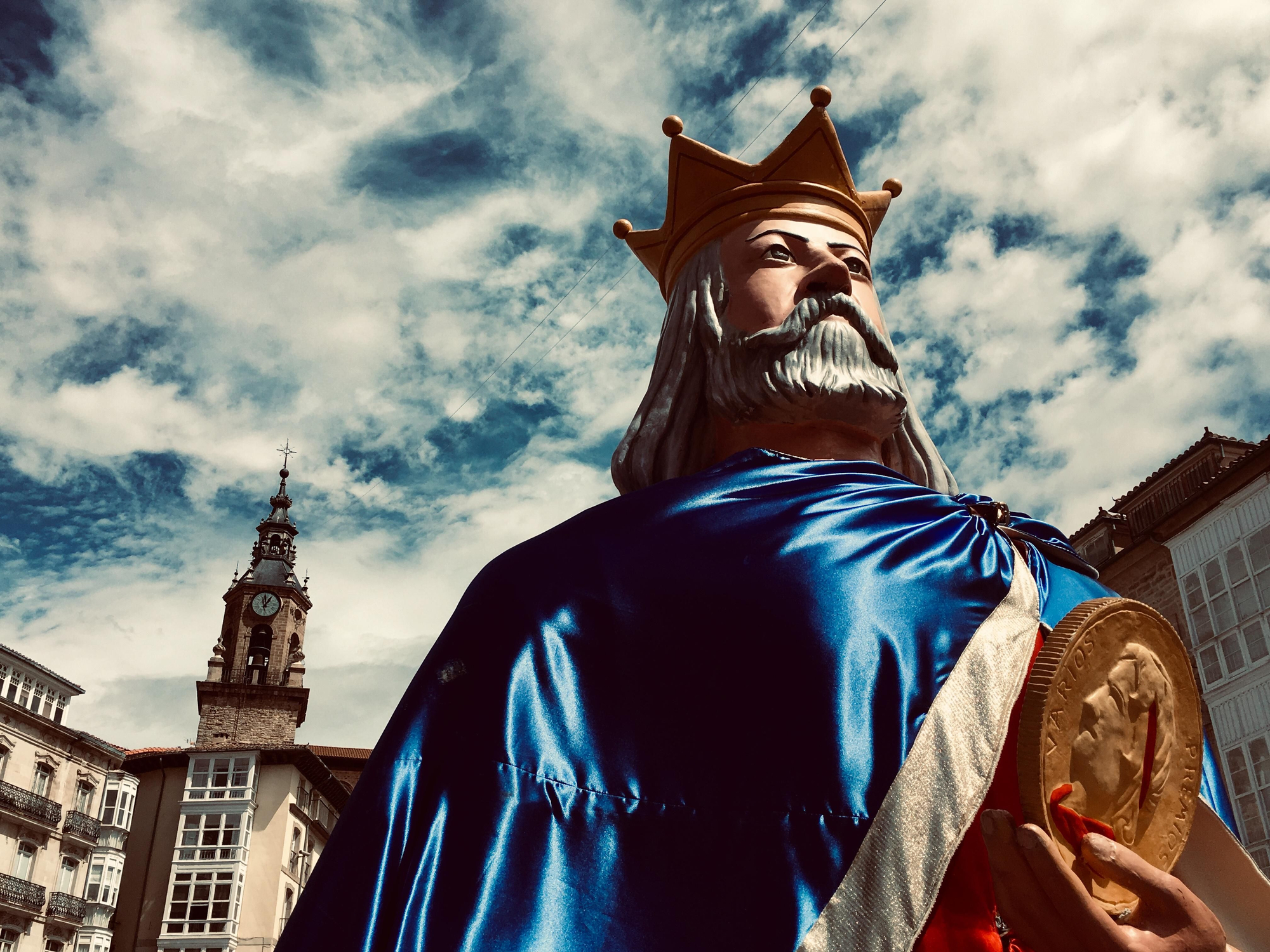 Un gigante en las fiestas de La Blanca de 2019
