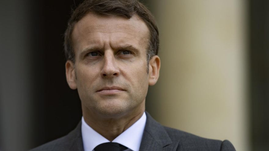 Macron es abofeteado por un hombre durante un viaje oficial