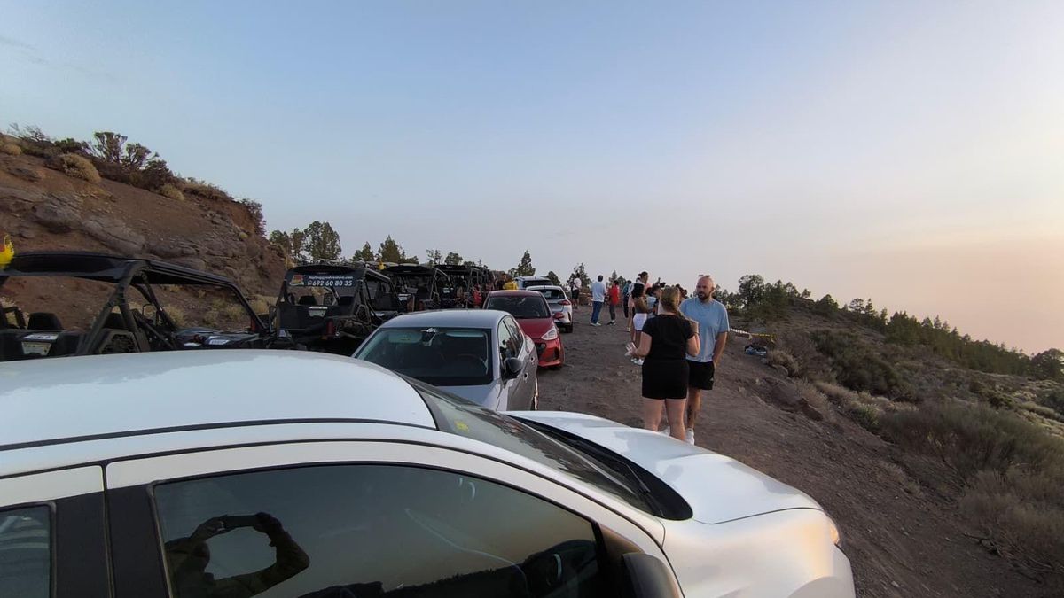 Collapse of Teide Canyons Due to Mass Tourism and Unsustainable Safaris