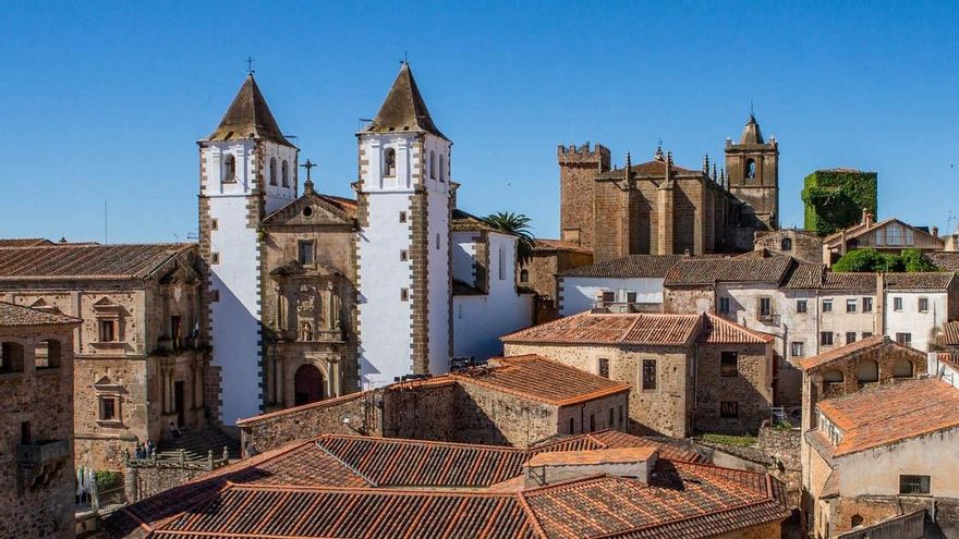Un paseo por la Cáceres más monumental, uno de los cascos históricos más bonitos de España