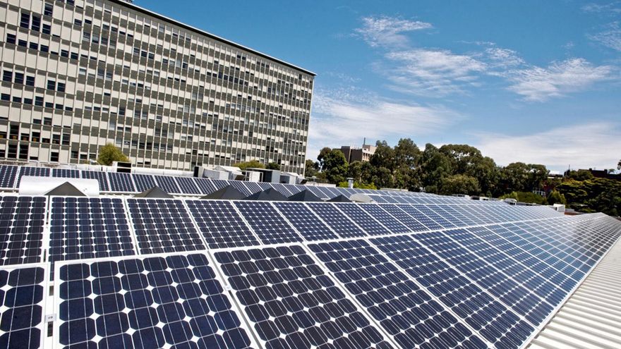 Paneles solares en Monash