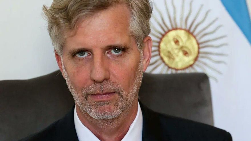 El jefe de la SIDE se reunió con Lousteau y prepara su presentación ante la Bicameral de Inteligencia