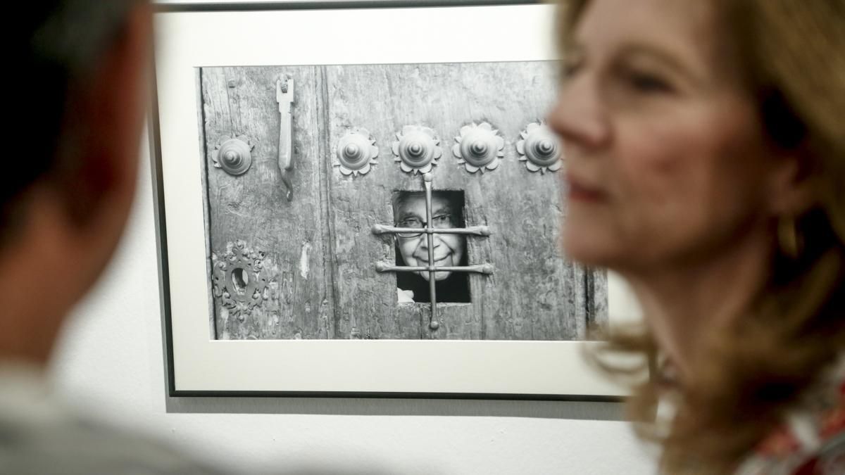 Inauguración de la exposición 'La eternidad del instante' en la fundación Cajasol