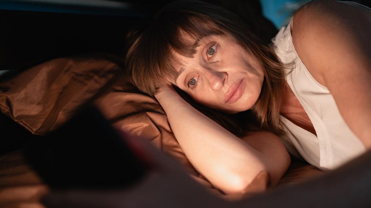 Ronquidos, ahogos nocturnos y fatiga diurna: las señales de alerta que manda la apnea del sueño