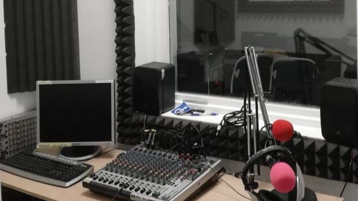 Vallecas celebra cuatro décadas de radio libre y comunitaria: "Llevamos sobre los hombros una leyenda de 40 años"
