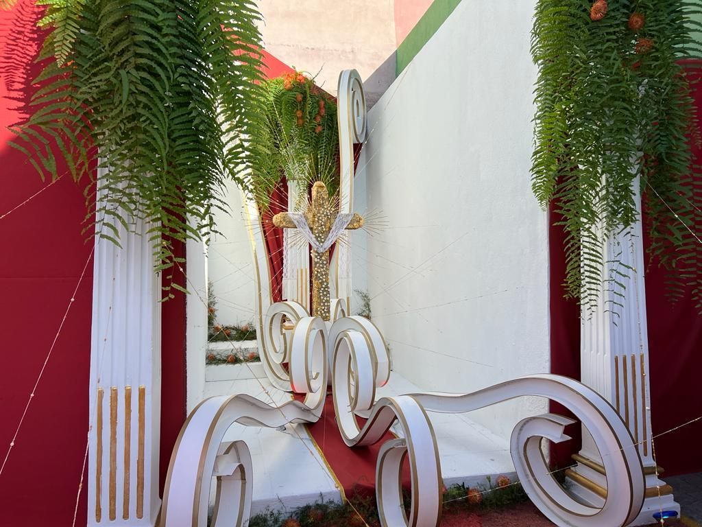 La Cruz de El Pilar, en la Urbanización de El Pilar (Asociación de Vecinos El Pilar-Huerta Nueva).