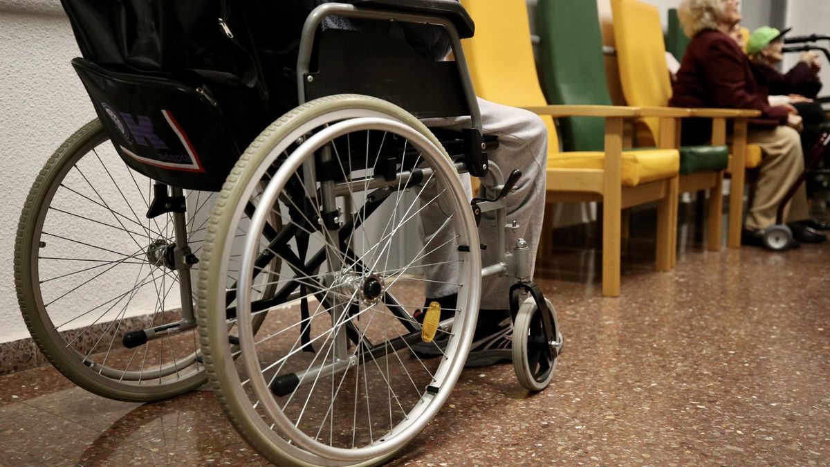 El CAD de Laredo reubica de forma preventiva a 30 residentes tras una incidencia con el aire acondicionado